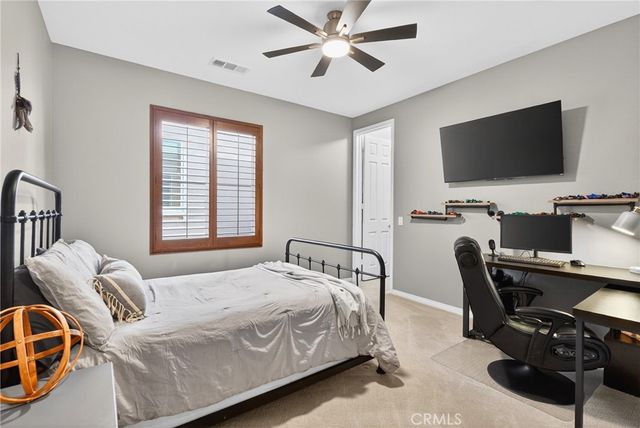 22505 Breakwater, Saugus, CA 91350