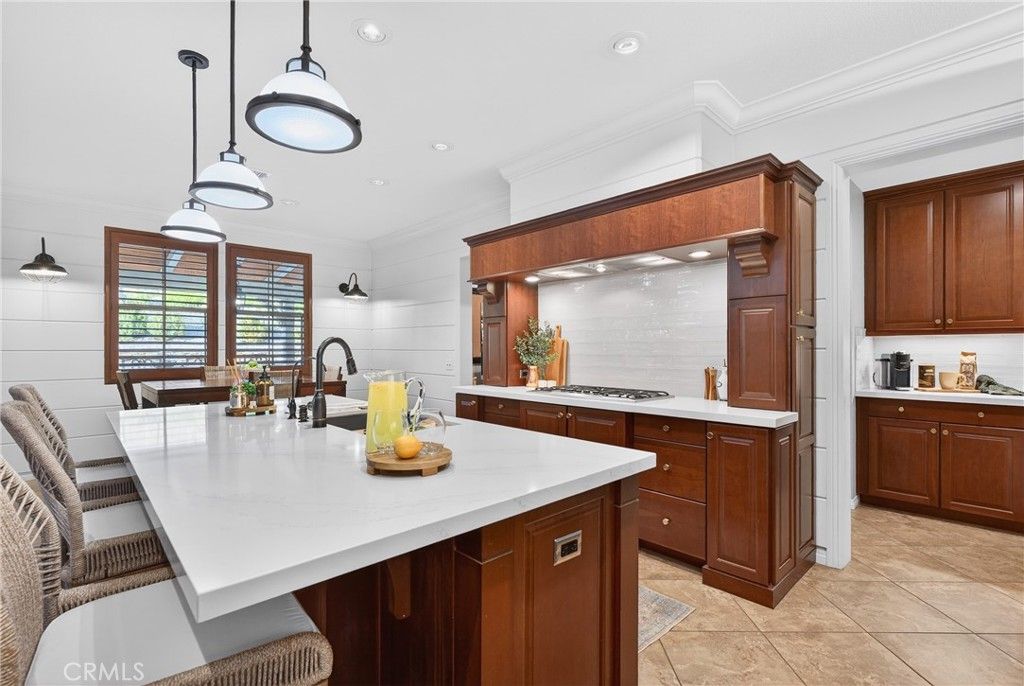 Image 17 of property listing at 22505 Breakwater, Saugus, CA 91350