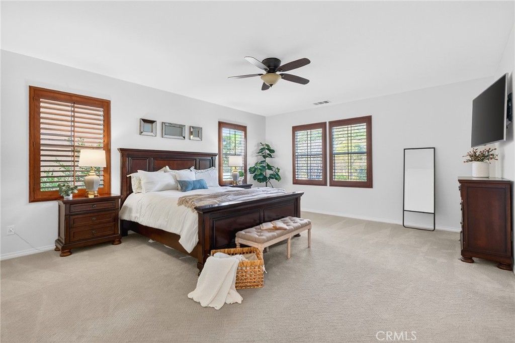 Image 31 of property listing at 22505 Breakwater, Saugus, CA 91350