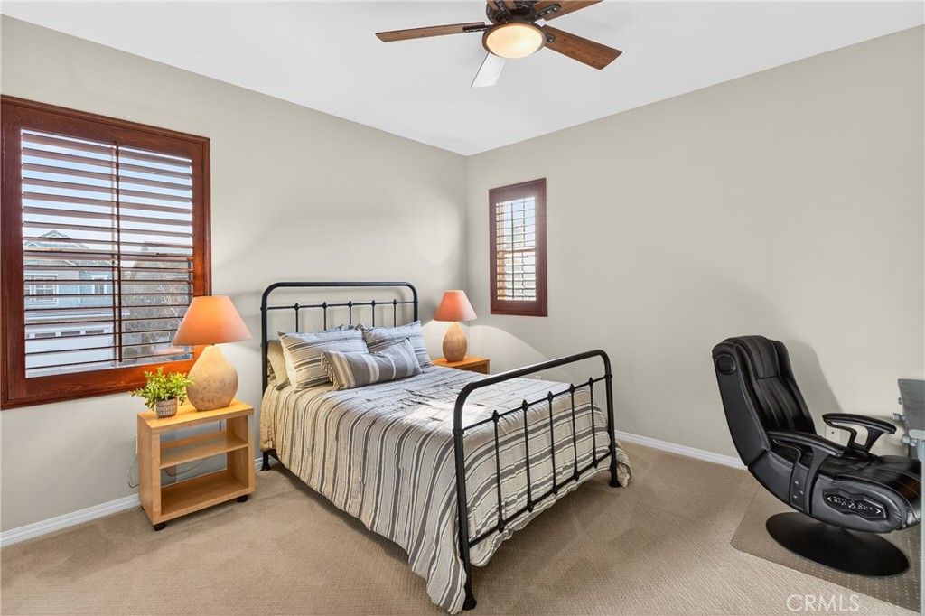 Image 42 of property listing at 22505 Breakwater, Saugus, CA 91350