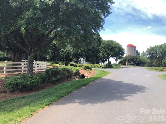15938 Oxer Road 28, Mint Hill, NC 28227
