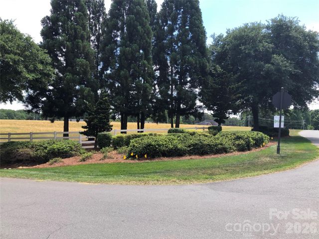 15938 Oxer Road 28, Mint Hill, NC 28227