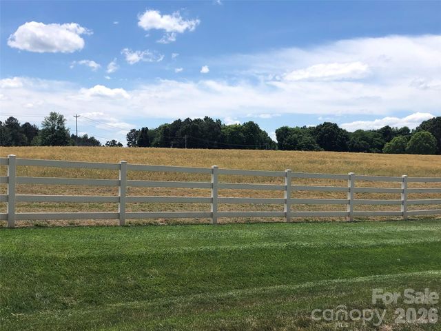 15938 Oxer Road 28, Mint Hill, NC 28227