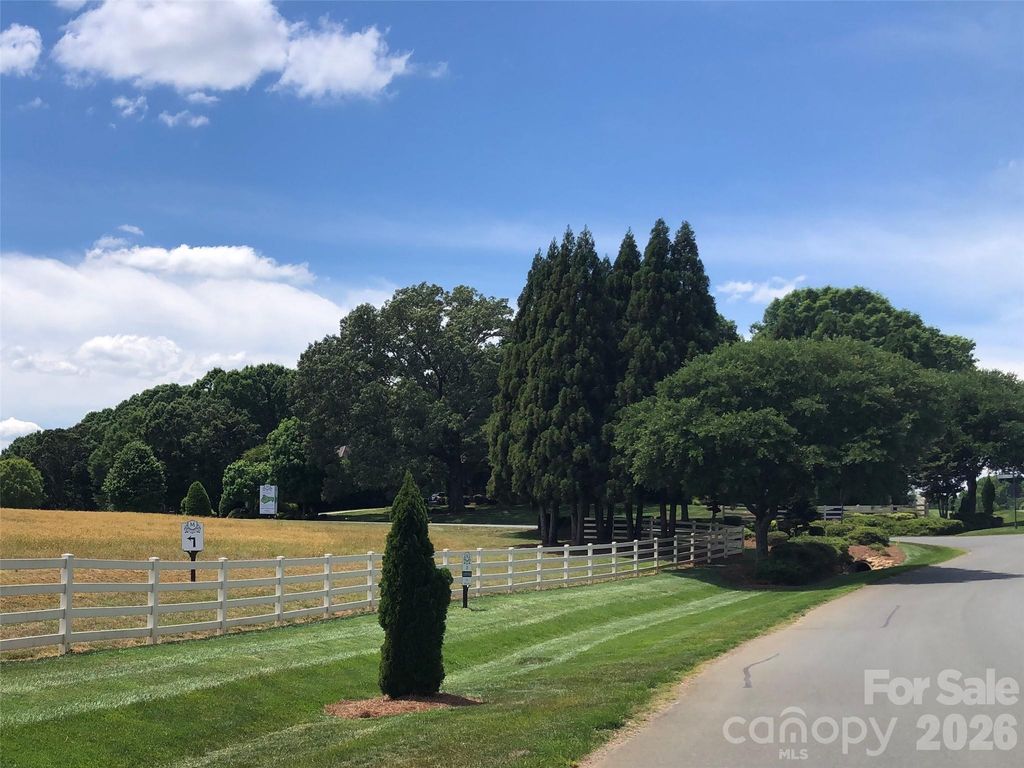 15938 Oxer Road 28, Mint Hill, NC 28227
