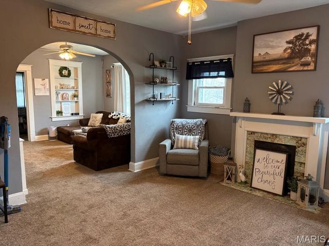 109 N Market Street, Warrenton, MO 63383