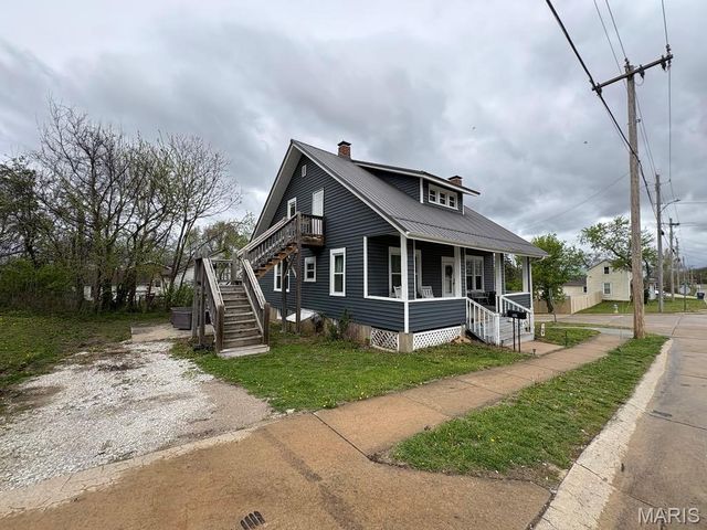 109 N Market Street, Warrenton, MO 63383