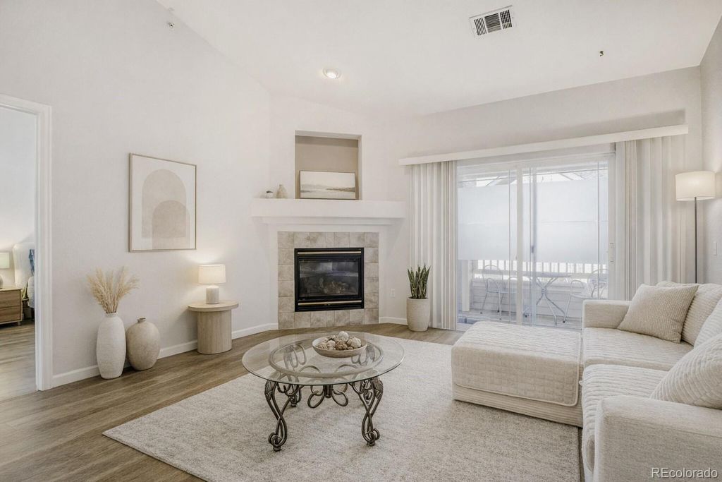 9692 W Coco Circle 304, Littleton, CO 80128