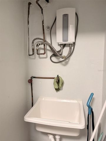 5757 Ocean Tower AVE ISLA VERDE AVENUE 1102, Carolina, PR 00979