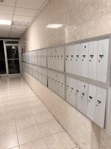 5757 Ocean Tower AVE ISLA VERDE AVENUE 1102, Carolina, PR 00979