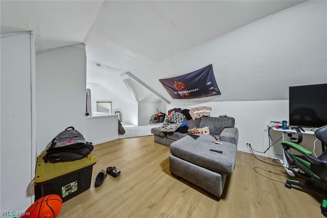 3407 Grovewood Avenue, Parma, OH 44134