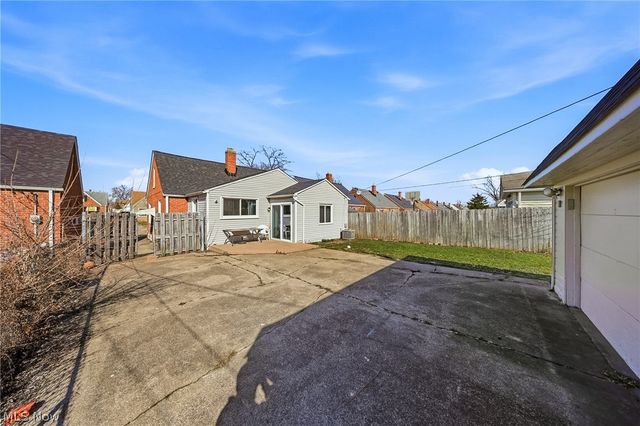 3407 Grovewood Avenue, Parma, OH 44134