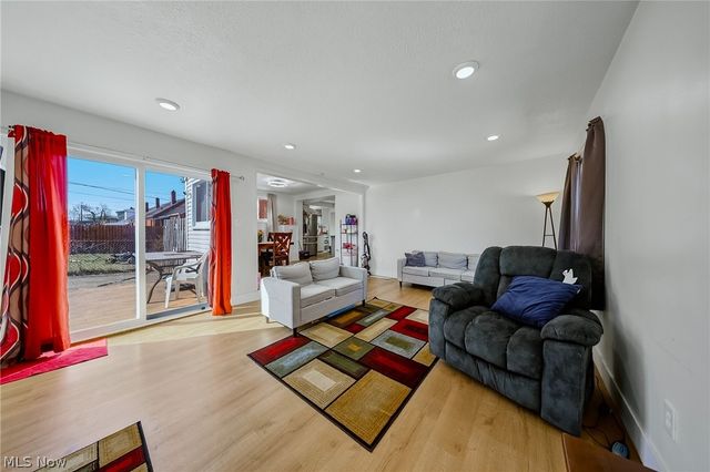 3407 Grovewood Avenue, Parma, OH 44134