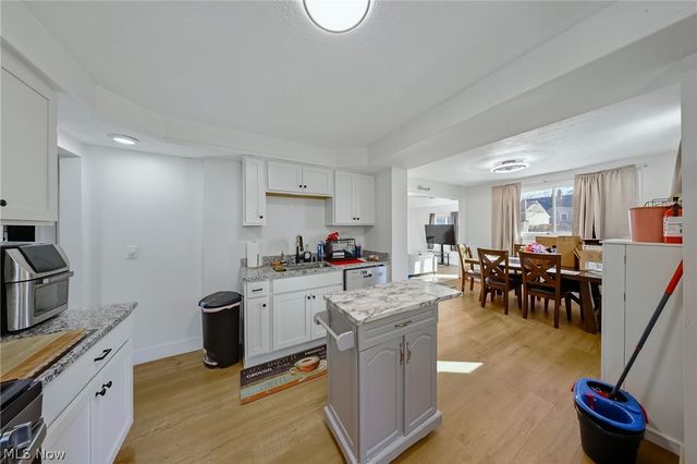 3407 Grovewood Avenue, Parma, OH 44134