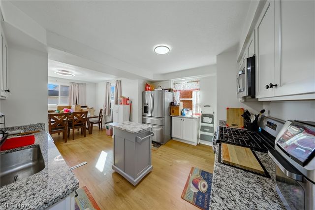 3407 Grovewood Avenue, Parma, OH 44134