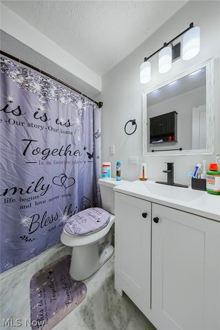 3407 Grovewood Avenue, Parma, OH 44134