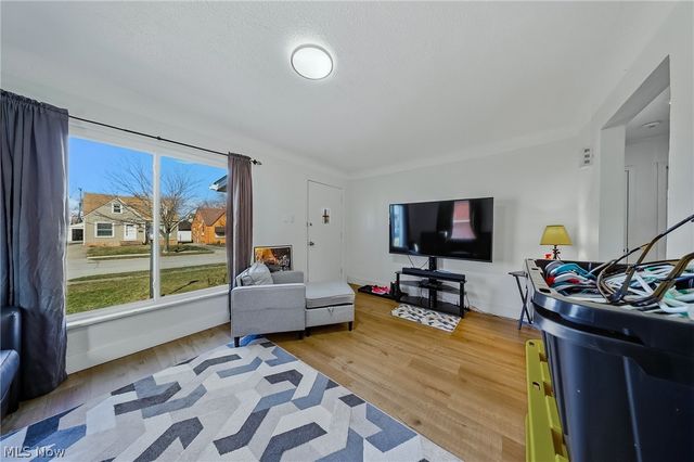 3407 Grovewood Avenue, Parma, OH 44134