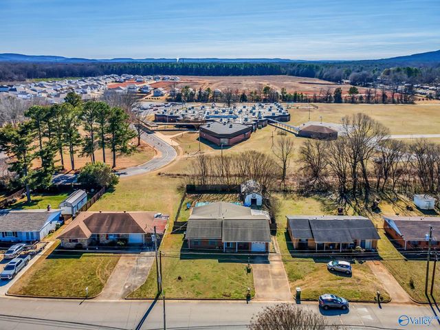 3411 Conger Road SW, Huntsville, AL 35805