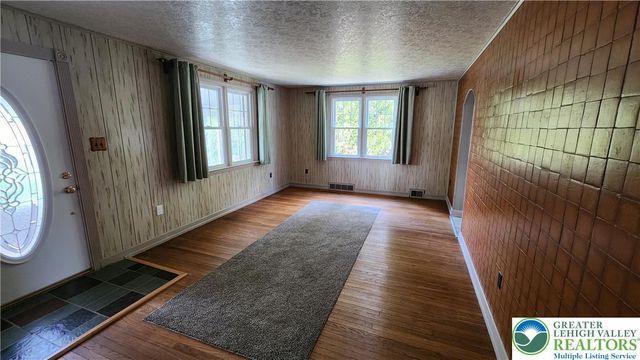 2809 Mary Street, Palmer Twp, PA 18045