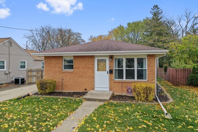 1644 WISCONSIN STREET, Oshkosh, WI 54901