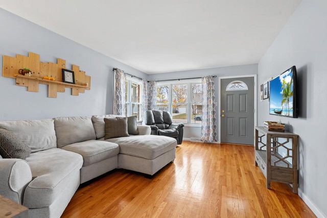 1644 WISCONSIN STREET, Oshkosh, WI 54901