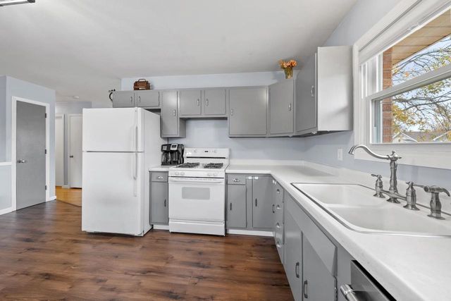 1644 WISCONSIN STREET, Oshkosh, WI 54901