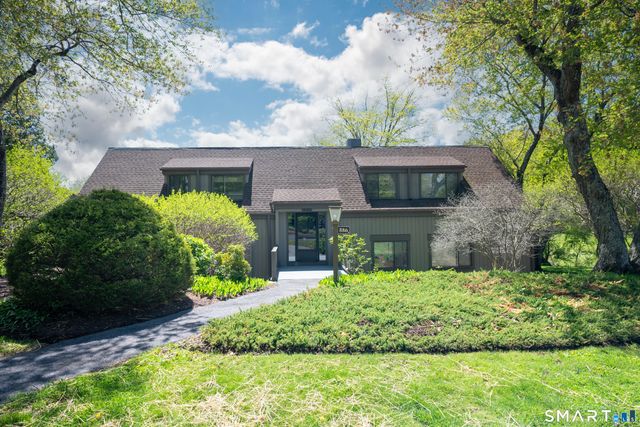 586 Heritage Village C, Southbury, CT 06488