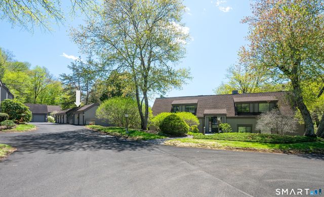 586 Heritage Village C, Southbury, CT 06488