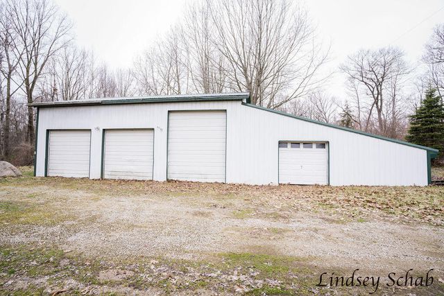 2299 Lyle Road, Ionia, MI 48846