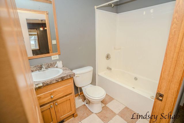 2299 Lyle Road, Ionia, MI 48846