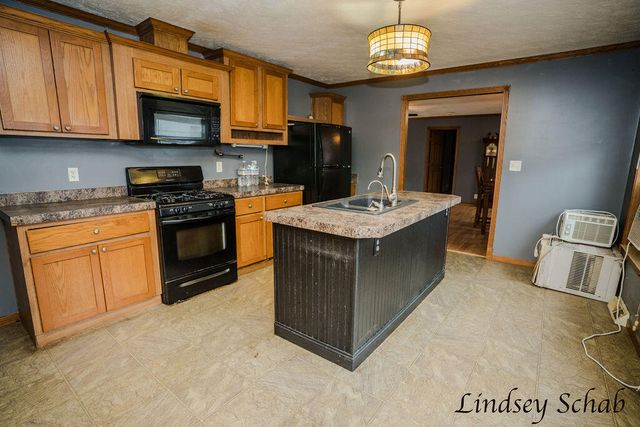 2299 Lyle Road, Ionia, MI 48846