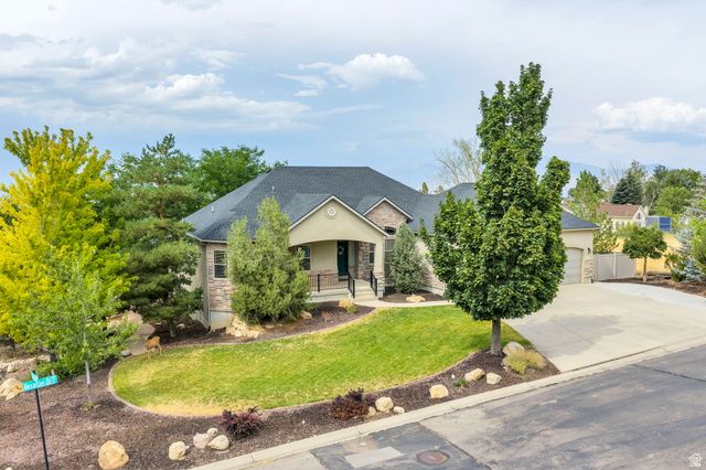373 E ALEXANDER DR, Elk Ridge, UT 84651
