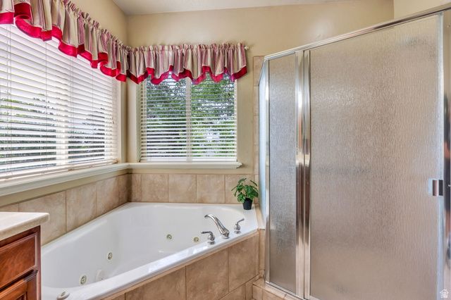 373 E ALEXANDER DR, Elk Ridge, UT 84651