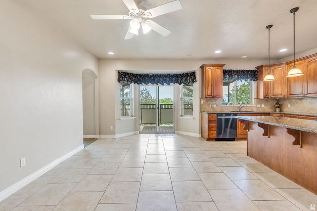 373 E ALEXANDER DR, Elk Ridge, UT 84651