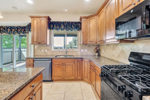 373 E ALEXANDER DR, Elk Ridge, UT 84651