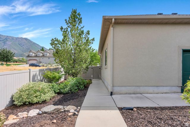373 E ALEXANDER DR, Elk Ridge, UT 84651