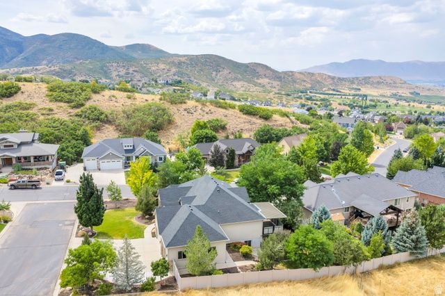 373 E ALEXANDER DR, Elk Ridge, UT 84651