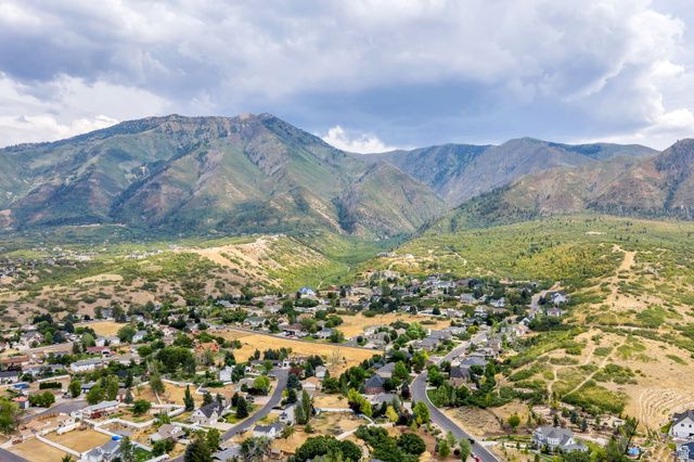373 E ALEXANDER DR, Elk Ridge, UT 84651
