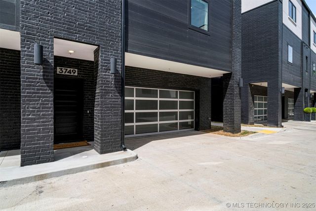 3781 S Riverside Drive 3781, Tulsa, OK 74105