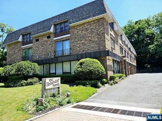 150 County Road 29, Tenafly, NJ 07670