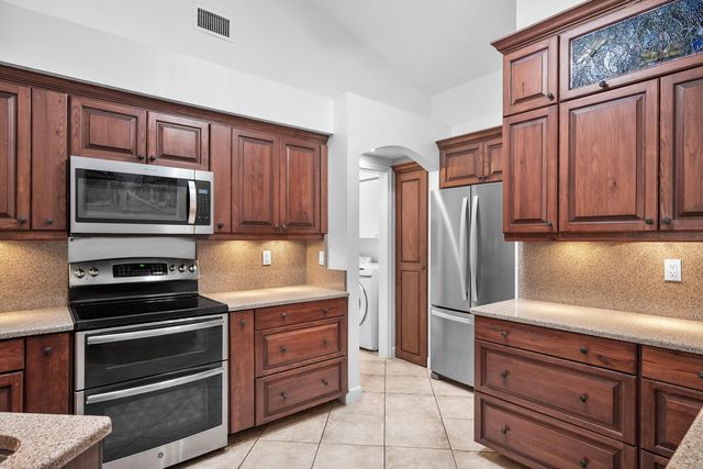 3339 NE Luna Terrace, Jensen Beach, FL 34957