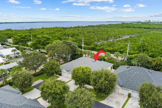 3339 NE Luna Terrace, Jensen Beach, FL 34957