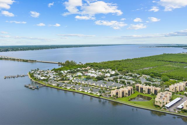 3339 NE Luna Terrace, Jensen Beach, FL 34957