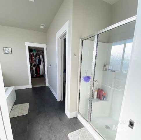 8581 Silverwood Way, Middleton, ID 83644