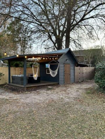 753 Milldenhall Road, Mount Pleasant, SC 29464