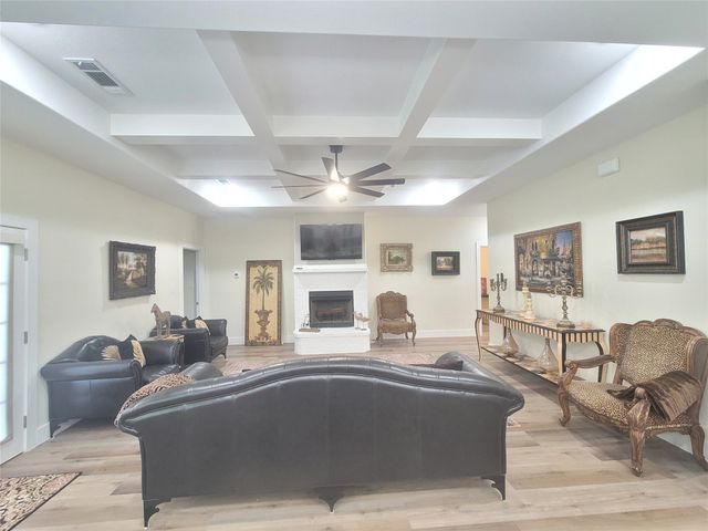 4825 Wichita Street, Granbury, TX 76048