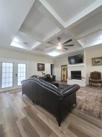 4825 Wichita Street, Granbury, TX 76048