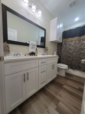 4825 Wichita Street, Granbury, TX 76048