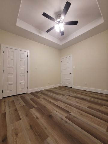 4825 Wichita Street, Granbury, TX 76048