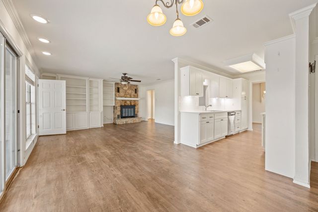 4508 Starlight Drive, Haltom City, TX 76117