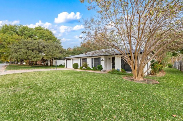 4508 Starlight Drive, Haltom City, TX 76117